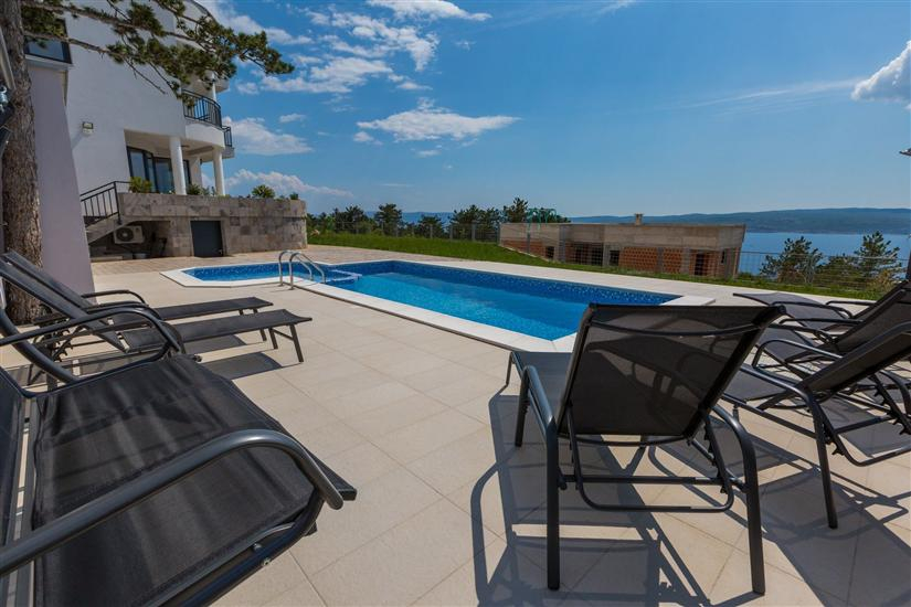 Grundstück mit Meerblick in Crikvenica