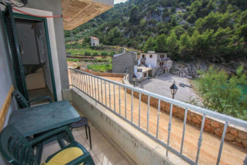 Traditionelles Haus am Meer auf der Insel Hvar