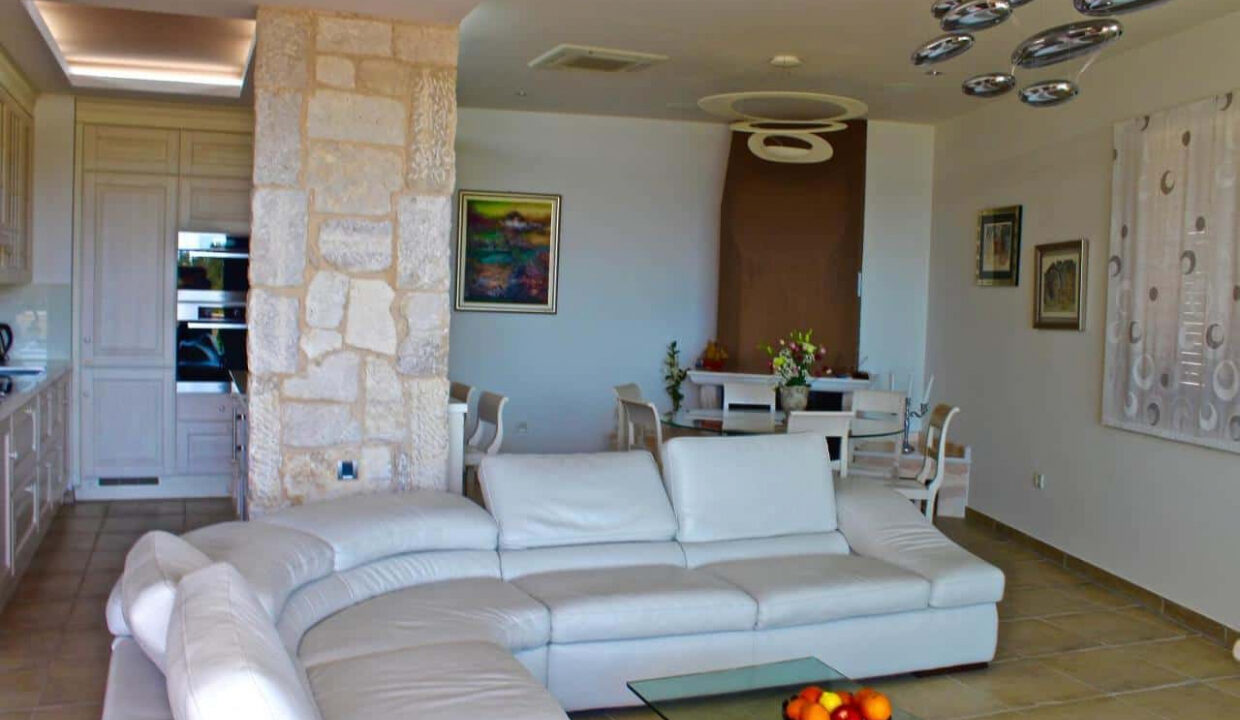 Erstaunliches Haus bei Pakostane