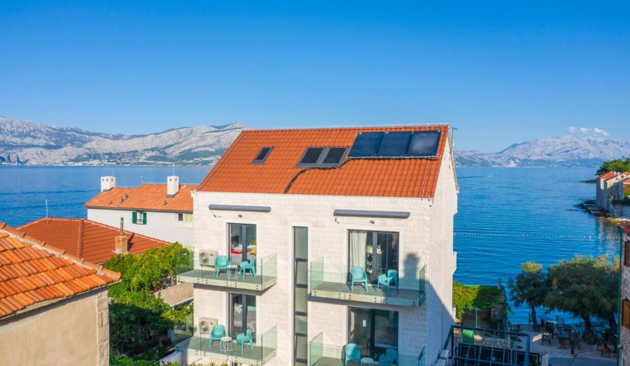 Außergewöhnliche Steinvilla auf Brac