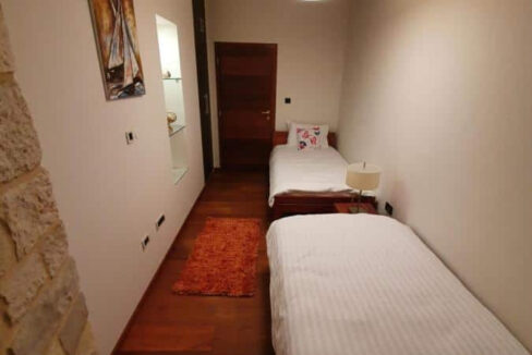 Erstaunliches Haus bei Pakostane