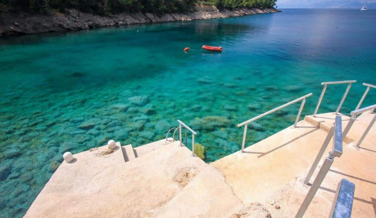 Traditionelles Haus am Meer auf der Insel Hvar