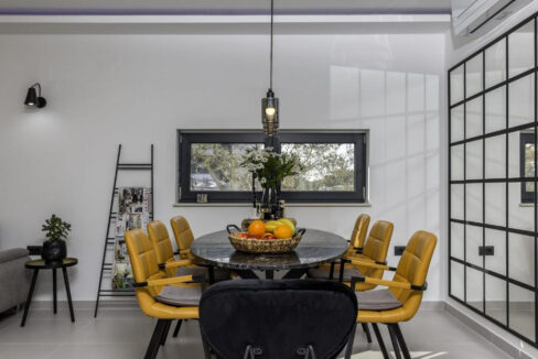 Neue moderne Villa bei Pula