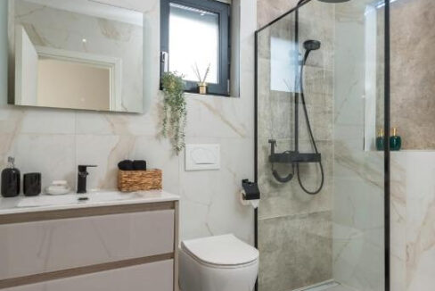 Neue moderne Villa bei Pula