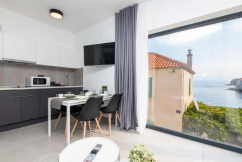 Außergewöhnliche Steinvilla auf Brac