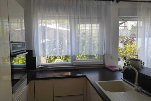 Haus in der Nähe des lokalen Strandes auf Ciovo