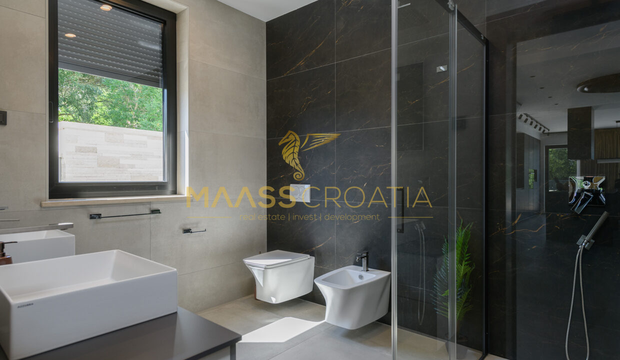 image00044