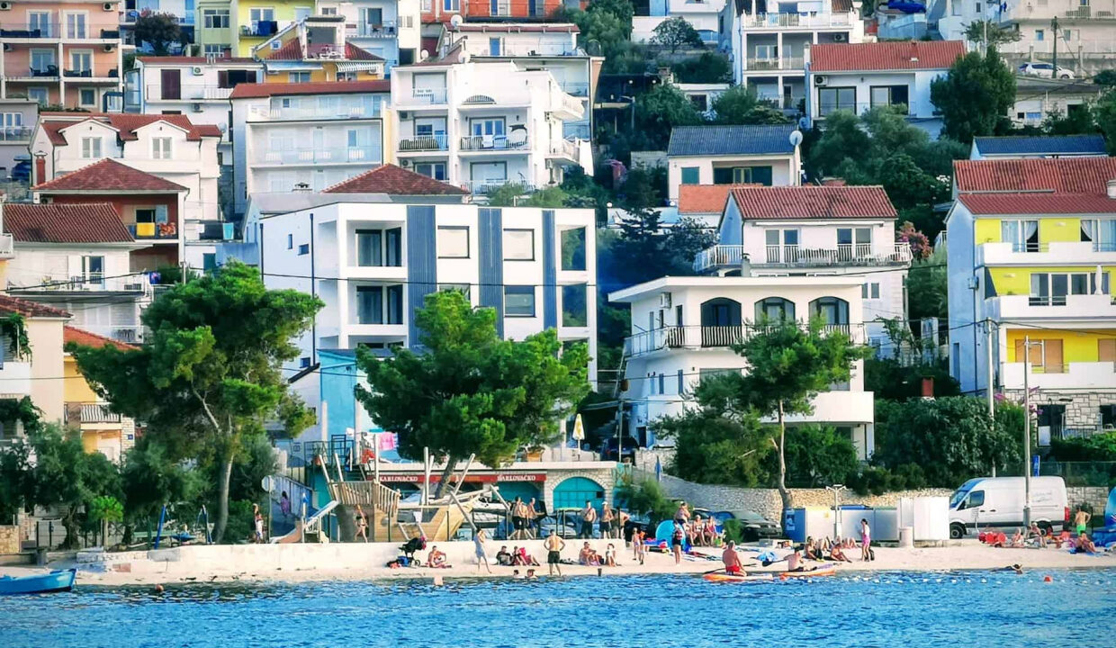 Apartmenthaus am Strand von Ciovo
