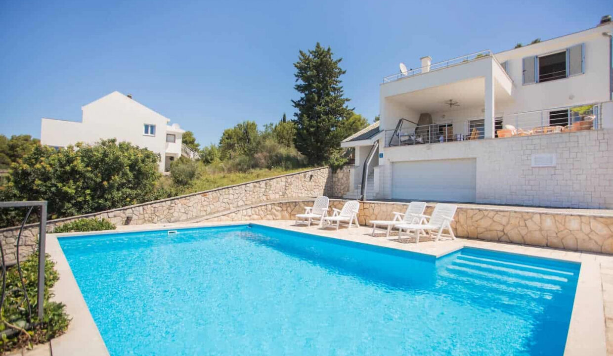 Haus mit Meerblick in der Nähe von Sibenik