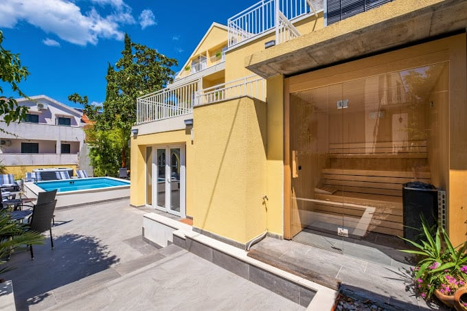 Appartementhaus in Cavtat