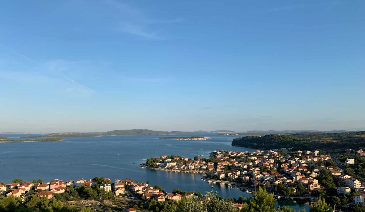 Haus mit Meerblick in der Nähe von Sibenik