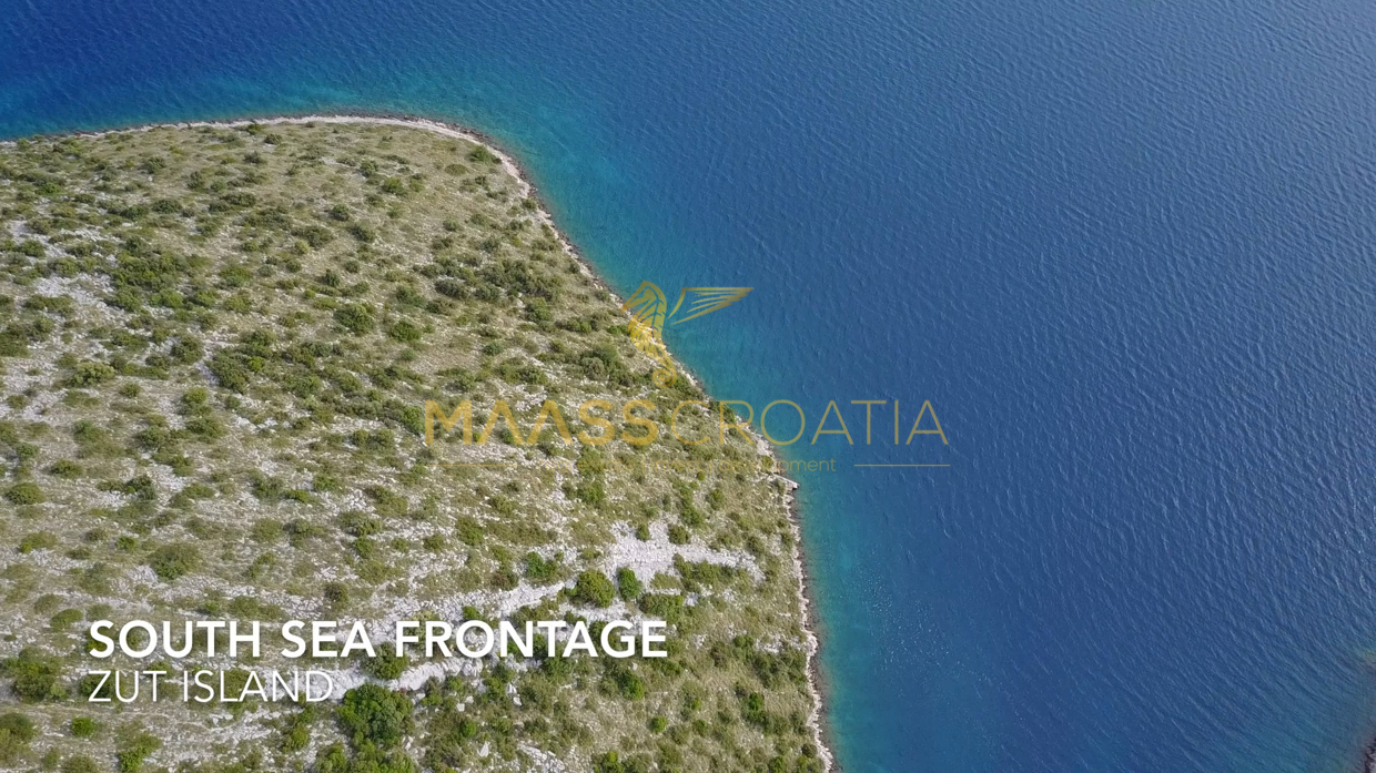 Plot-south side beach.jpg